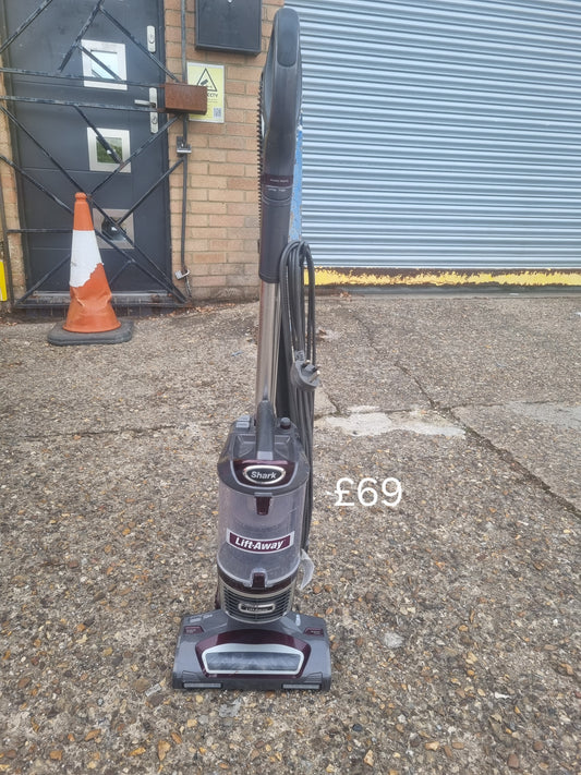 Shark hoover NV601UKT 31 🌟 Free Delivery 🌟 120 Days Warranty 🌟